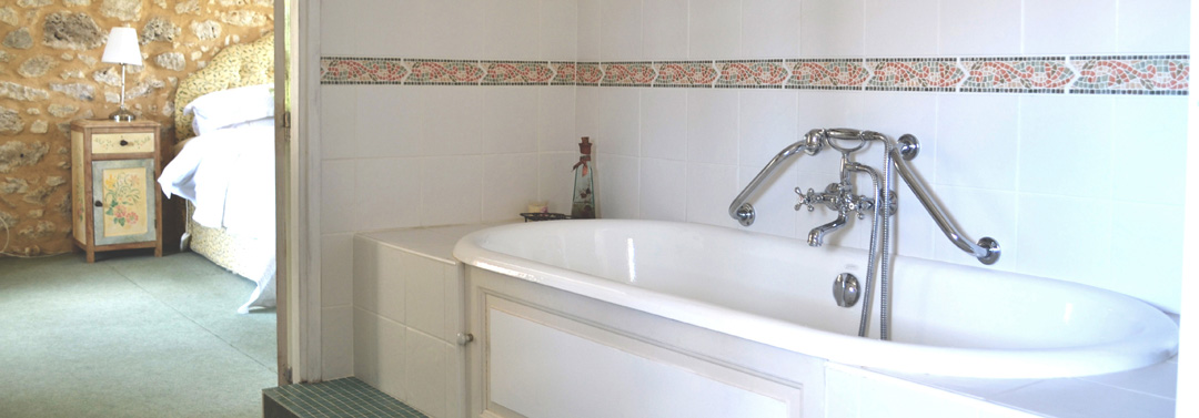 Bergerac farmhouse BATHROOM